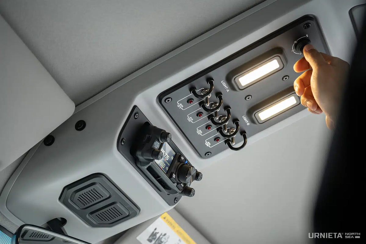 URNIETA Roof Console | 70 Series LandCruiser 2007-2026