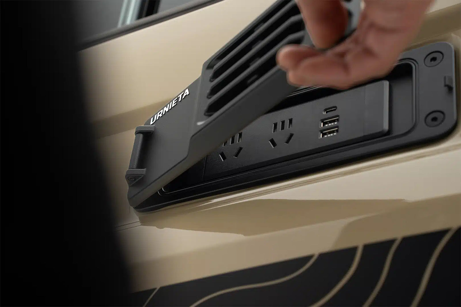 URNIETA Integrated Expansion Panel installed in 70 Series LandCruiser | PVS Automotive