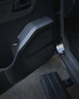 THE GOVNER 79 Series build: door card with billet mesh speaker pod and puddle light