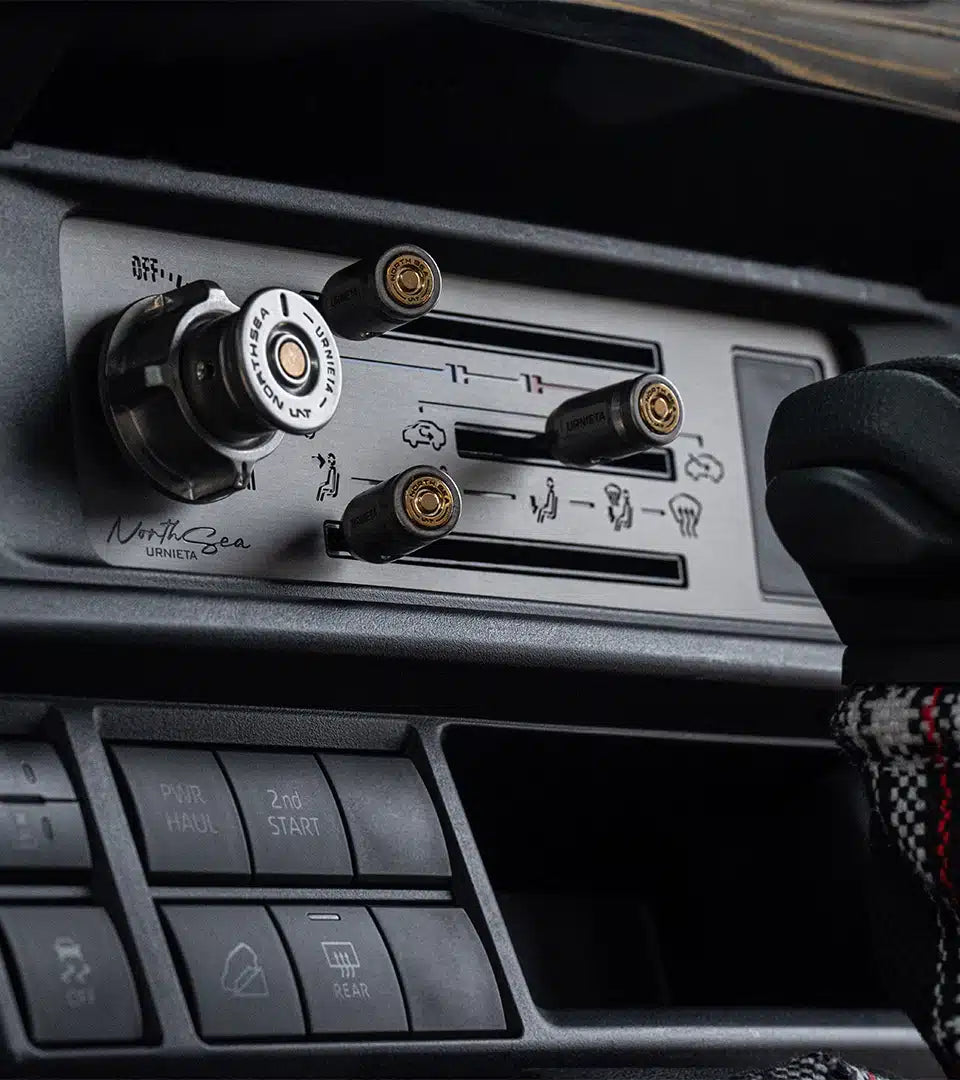 URNIETA AC Control Panel | 70 Series LandCruiser