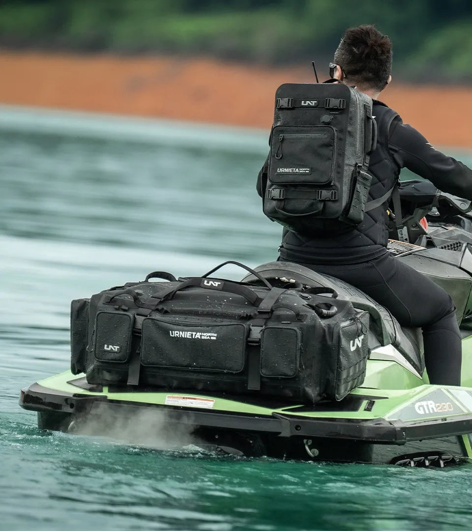 URNIETA Waterproof Travel Bag