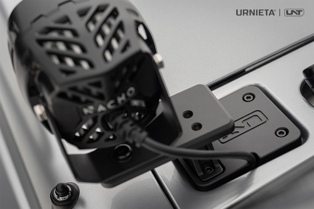 URNIETA Windshield Light Mount System | 70 Series LandCruiser