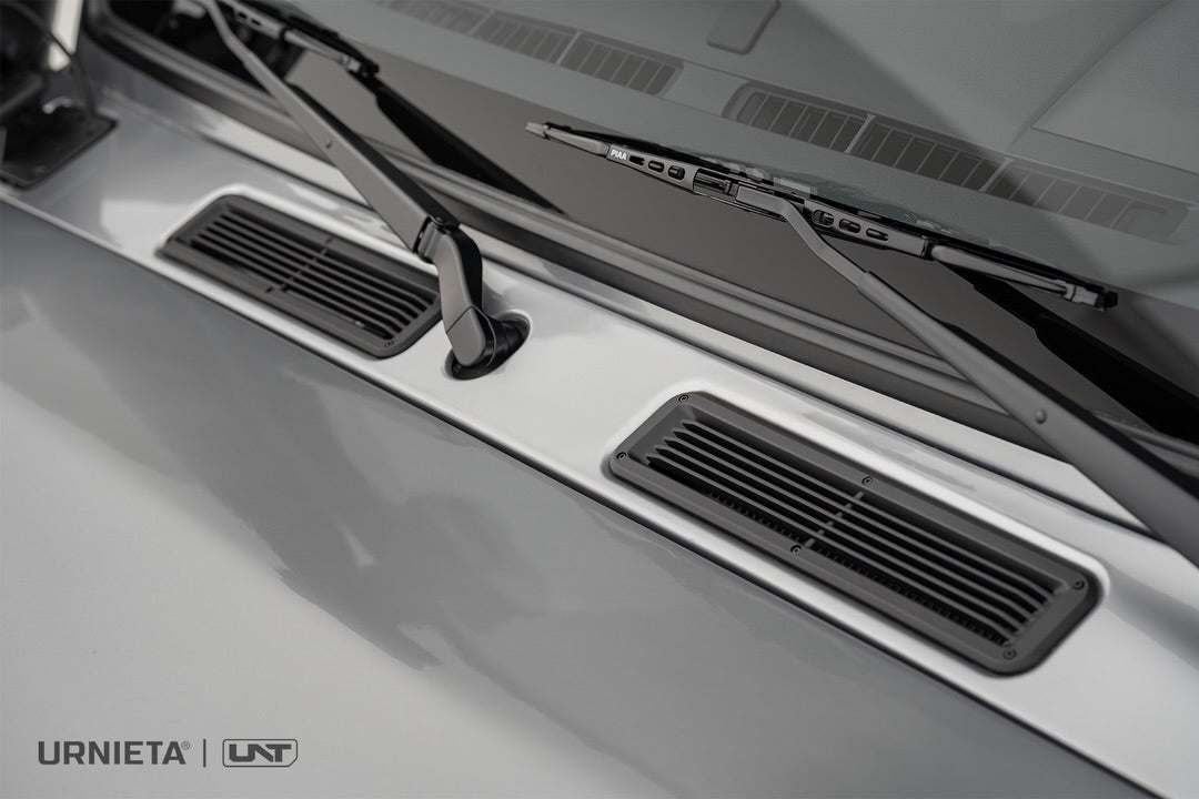 URNIETA Windshield Light Mount System | 70 Series LandCruiser