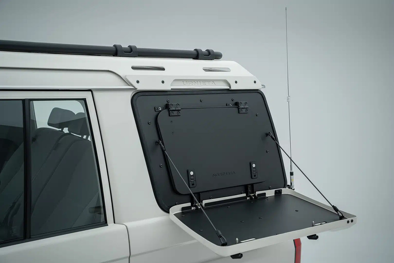 URNIETA Window Storage Box product view | PVS Automotive