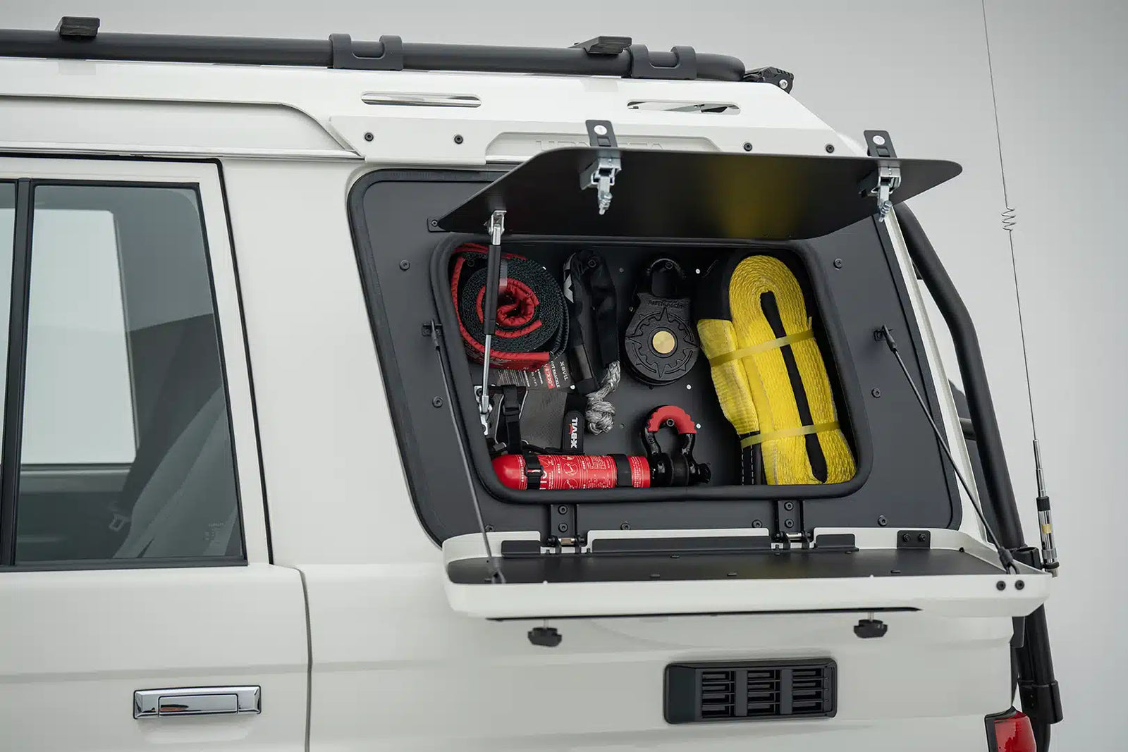 URNIETA Window Storage Box close-up detail | PVS Automotive