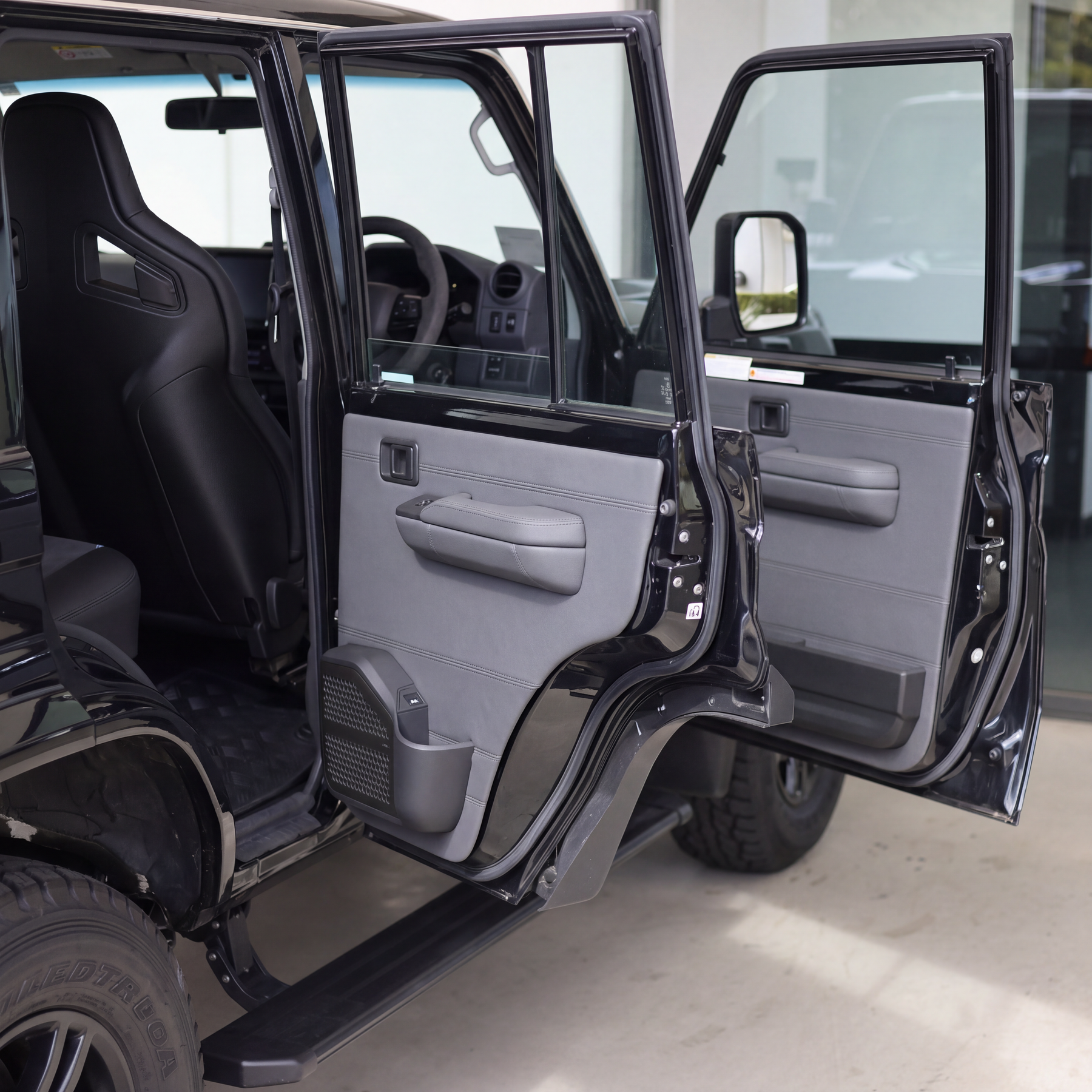 Door pods and trimmed door cards, colour matched