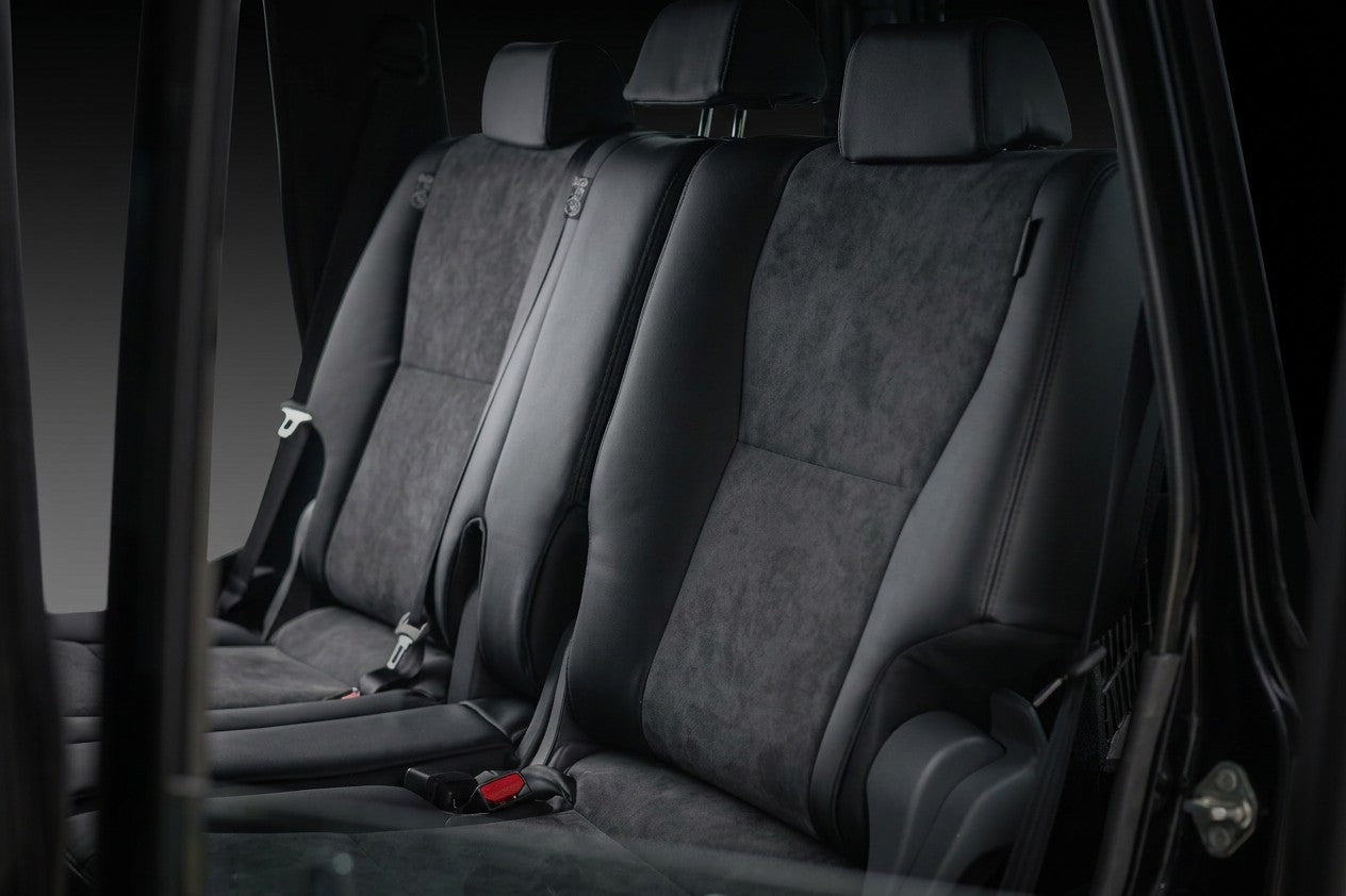 Both rear seats Alcantara and leather