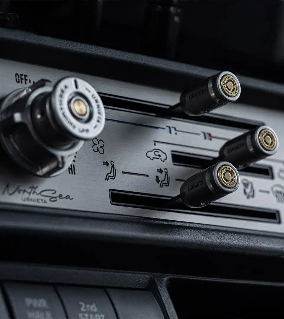 URNIETA AC Control Panel | 70 Series LandCruiser