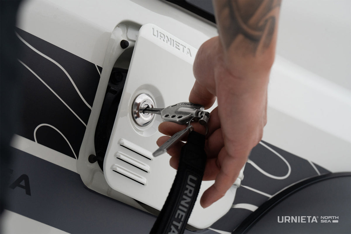 URNIETA Vintage Fuel Cap