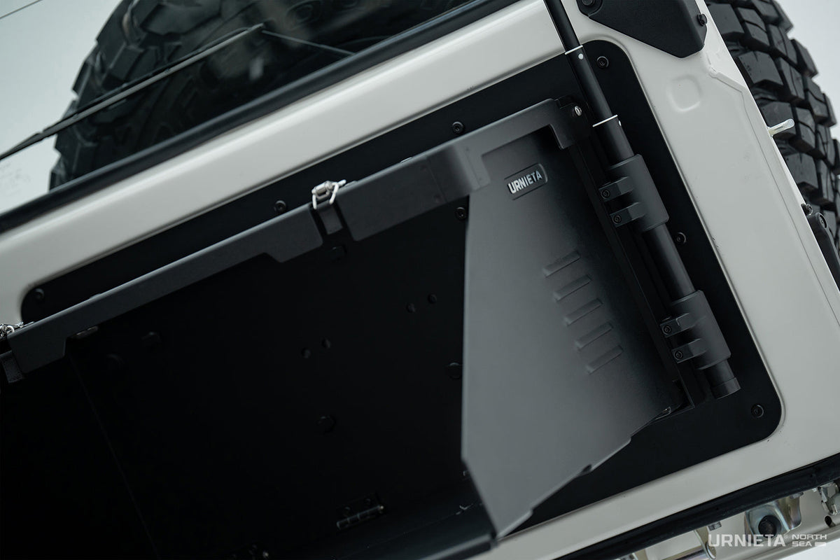 URNIETA Tailgate Drop Down Platform Table| 76 Series LandCruiser Wagon