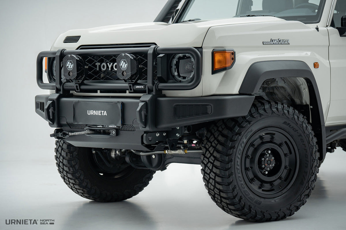 URNIETA Vintage Front Bumper
